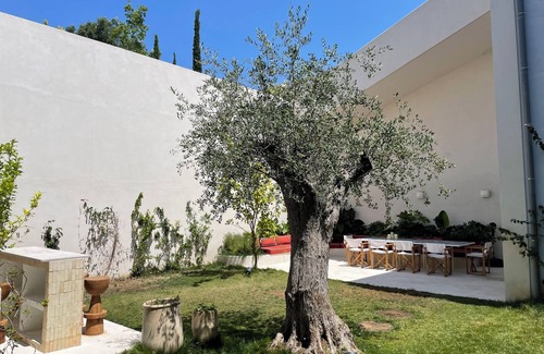 Pena Apartment | Magnífico Apartamento com Jardim e Piscina no Coração de Lisboa - até 8 Pessoas