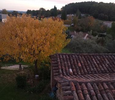 Boisset-et-Gaujac Apartment | Magnanerie Le Mas d'Eleanor