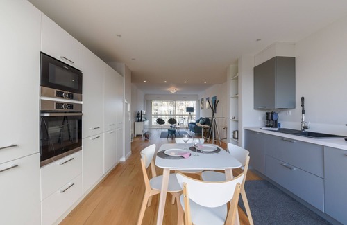 Arcachon Apartment | Magnificent 1st line apartment.50 m from the beach.Ideal location.Private parking.