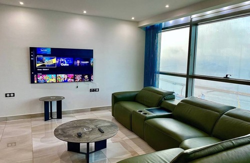 Hai Omaria Apartment | Magnificent 230m² apartment with a suite and sea view