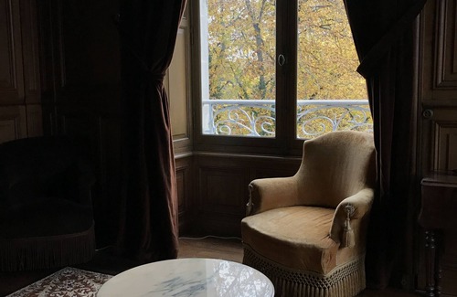 Blet House | Magnificent château in the Loire Valley for 14 people