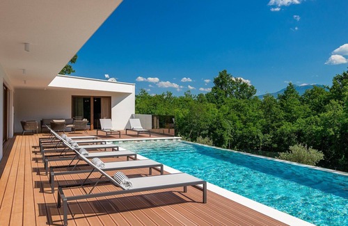 Boljevici Villa | Magnificent Istria Villa | Villa Green Oasis | 4 Bedrooms | Spacious Sun.