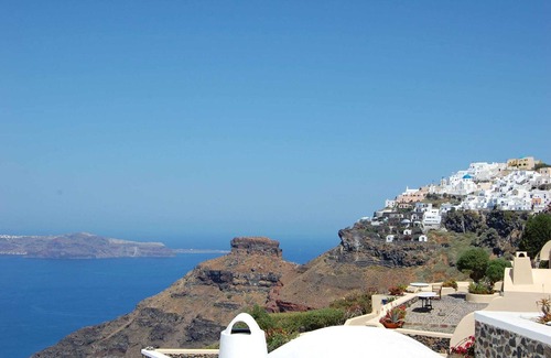 Apollonia Apartment | Magnificent Milos Room | Elysia Room | Private Furnished Balcony | Outdoor.