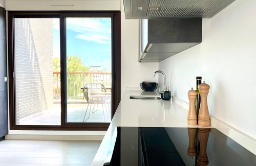 Les Deveses Apartment | Magnificent penthouse with sea view, very close to beach and child-friendly pool