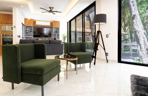 Playacar Fase I Villa | Magnificent Villa one block from Playacar beach