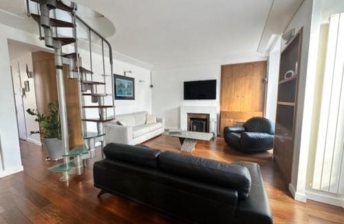 17th Arrondissement Apartment | Magnifique appartement Paris proche Arc Triomphe