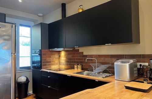 Bourg-les-Valence House | Magnifique maison au calme 140 m2 entre Drome & Ardèche piscine & parking privé