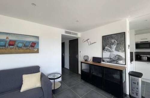 Calvi Apartment | Magnifique T2 vue sur la baie de Calvi