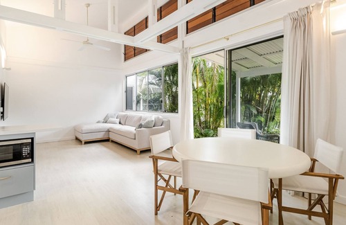 Ewingsdale House | Magnolia, A Luxury Ewingsdale Escape with Pool & Guest House by Belle Escapes Byron Bay