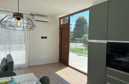 Santo Stino di Livenza Condo | Magnolia apartment, new soundproof and comfortable facility