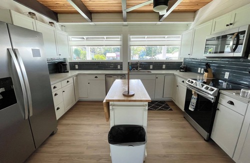 Melrose House | Magnolia Pointe Lakehouse on Lake Santa Fe in Melrose, FL LAKEFRONT PROPERTY!