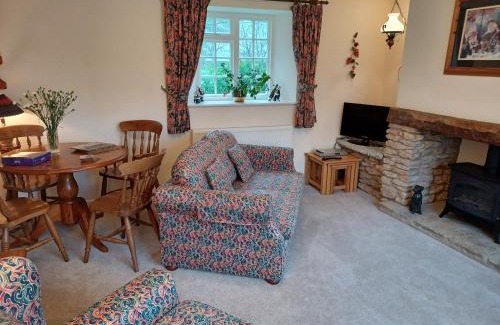 Bruton House | Magpie Cottage