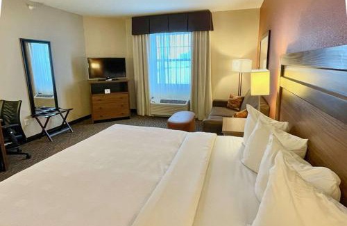 Watford City Hotel | MainStay Suites Watford City - Event Center