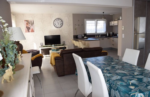 Bretteville-l'Orgueilleuse House | Maison Avec Jardin Clôturé Proche des Plages du Débarquement