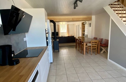 Savigna House | Maison de Campagne Rénovée Dans Village Calme et Agréable