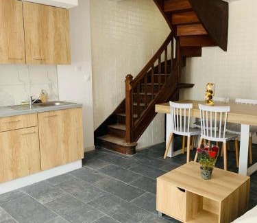 Broons Apartment | Maison 2 chambres avec jaccuzi de 2 à 4 pers