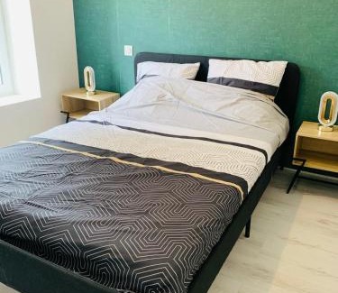 Broons Apartment | Maison 2 chambres avec jaccuzi de 2 à 4 pers