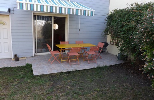 Saint-Andre-de-Cubzac House | Maison a Louer Situé au Bord de la Dordogne