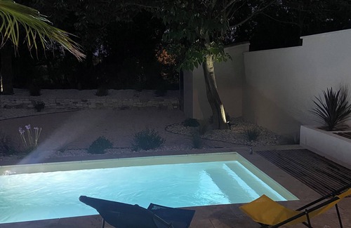 Le Thor House | Maison Avec Piscine et Jaccuzi Privatif