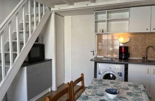 Leucate Villa | Maison cabine mezzanine 6 couchages PORT LEUCATE NATURISME PL070-104