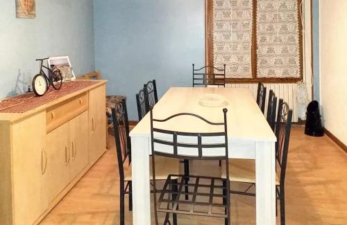 Pousseaux House | Maison charmante au cœur de Pousseaux avec grand jardin