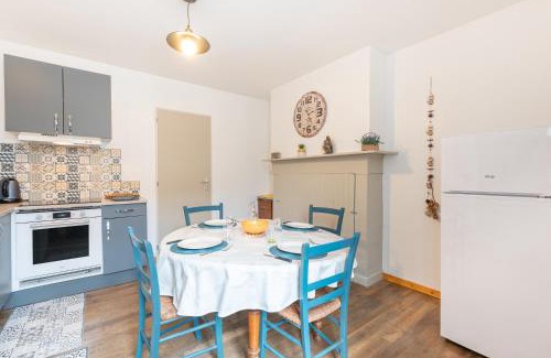 Heches House | Maison Chez Bob