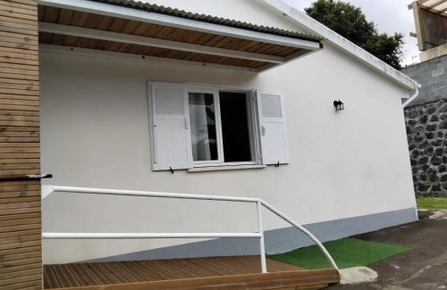 Saint-Paul House | Maison confortable à Saint Paul avec jardin clos