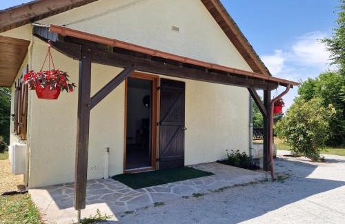 Liginiac Apartment | Maison cosy et nature avec vue sur le lac de Neuvic