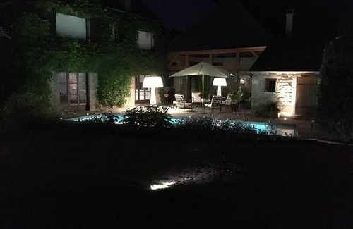 Fauverney House | Maison Coup de Cœur aux Abords de la Côte et de Dijon