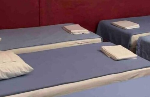 Yvre-le-Polin House | Maison D'hôtes 30 Couchages