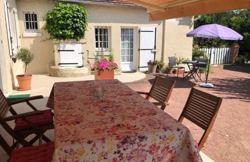 Saint-Hippolyte House | Maison d Hôtes La Petite Jucherie