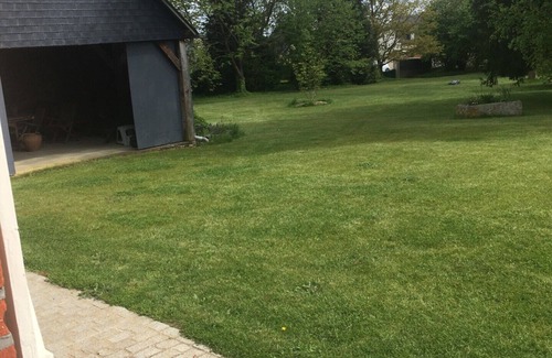 Broons House | Maison de Campagne Entièrement Rénovée, Cheminées, Parc Paysager,41 km de la Mer