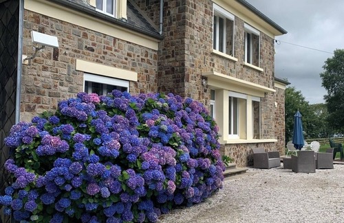 Percy-en-Normandie House | Maison de Campagne Située Dans un Écrin de Verdure à 30 mn des Plages