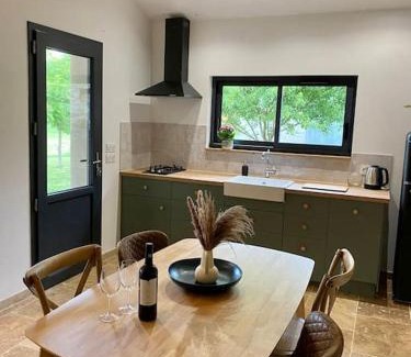 Montpezat House | Maison de charme à la campagne