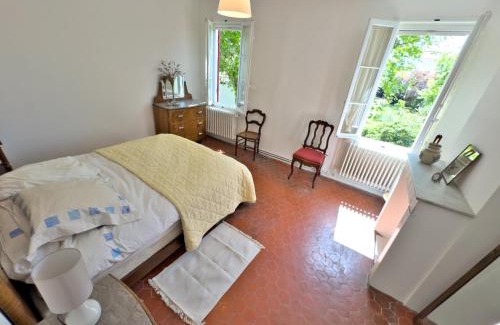 Les Chutes Lavie House | Maison de Charme Classée 3 étoiles - Calme, Jardin, Salle de Sport, Piscine