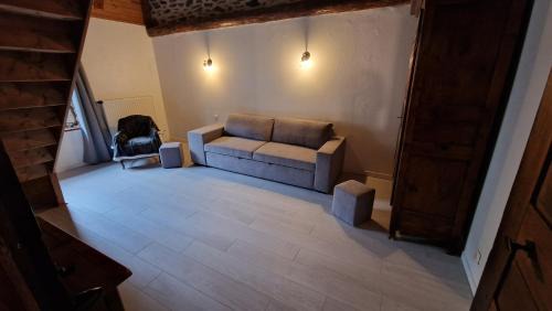 Saint-Etienne-Lardeyrol Apartment | Maison de campagne