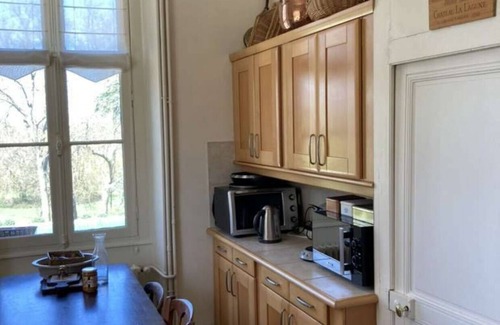 Vouille House | Maison de Maître 19ème Siècle Dans Village Calme à 15km de Poitiers