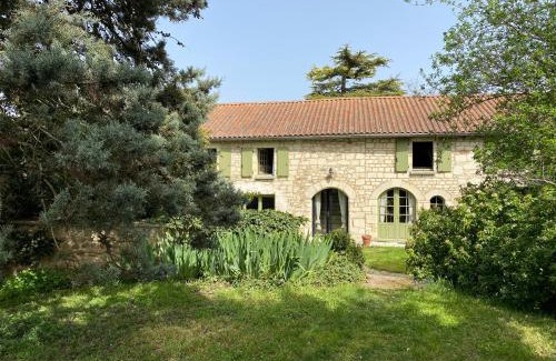 Berrie Villa | Maison de rêve avec piscine au milieu des vignes