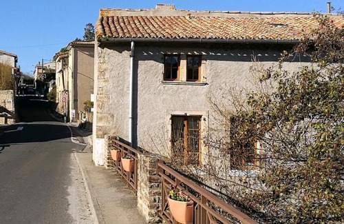 Montolieu Apartment | Maison de Textile Apartment