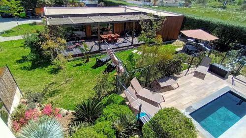 Ghisonaccia House | Maison de vacances avec piscine proche mer et montagne