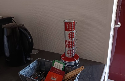 Pont-Sainte-Maxence Apartment | Maison des Oliviers