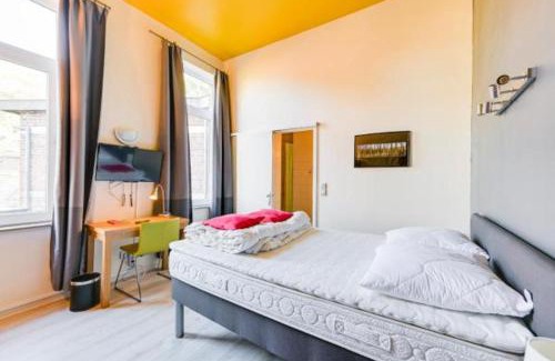 Walcourt Hotel | Maison Dispa