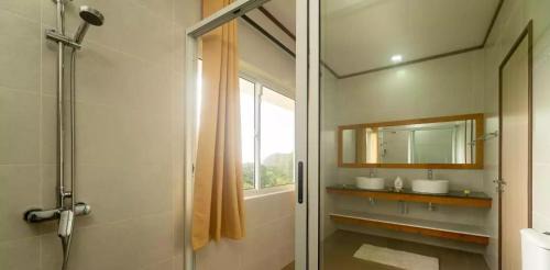 La Misere House | Maison Dora