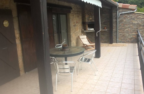 Empurany House | Maison en Pierre a la Campagne