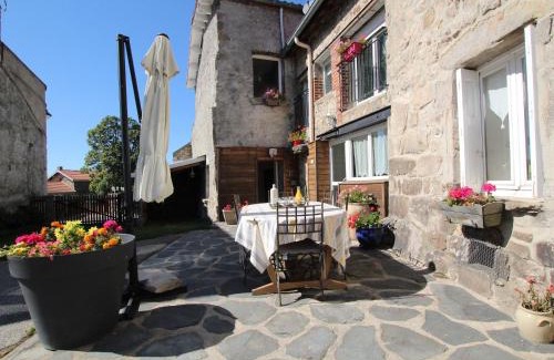 Saint-Just-Malmont House | Maison familiale près du Parc Régional du Pilat - FR-1-582-49