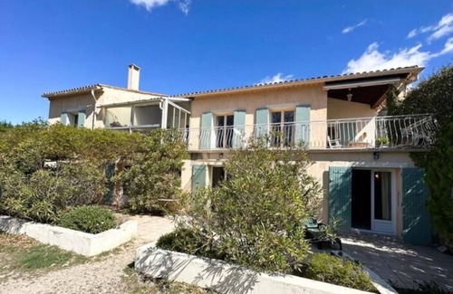 Vaison Ventoux Villa | Maison Familiale Dans les Vignes