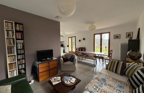 Saint-Frezal-de-Ventalon House | Maison Familiale en Cévennes