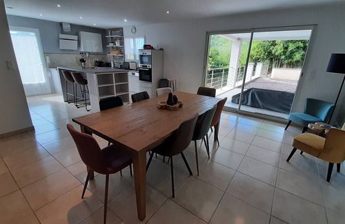 Sainte-Cecile-d'Andorge House | Maison Dans les Cévennes Pour 6 a 8 Personnes, Piscine et Terrasse Panoramique