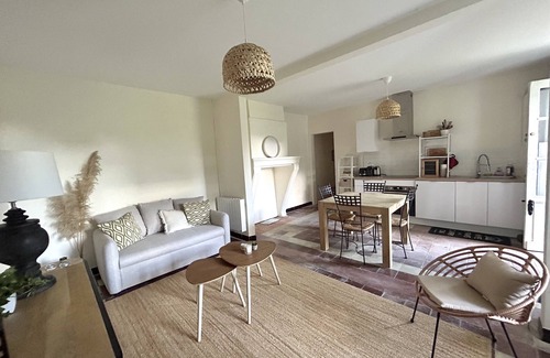 Nerigean House | Maison Indépendante Dans un Château de Charme Avec Piscine Proche de St Emilion