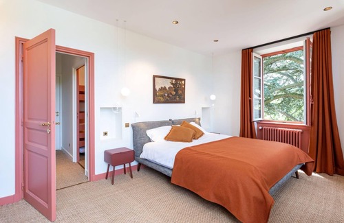 Gleize Villa | Maison Laetitia - Amazing property with pool in the middle of vineyards